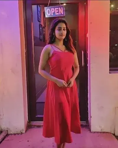 Escorts Charni Road